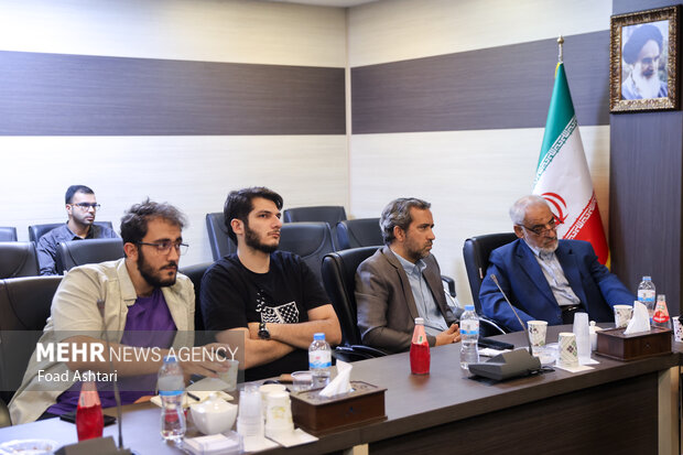 نشست خلع سلاح حزب الله و آینده لبنان