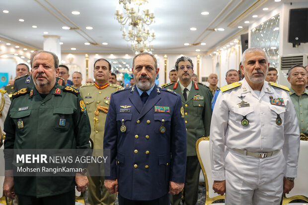 مراسم آئین گرامیداشت روز صنعت دفاعی