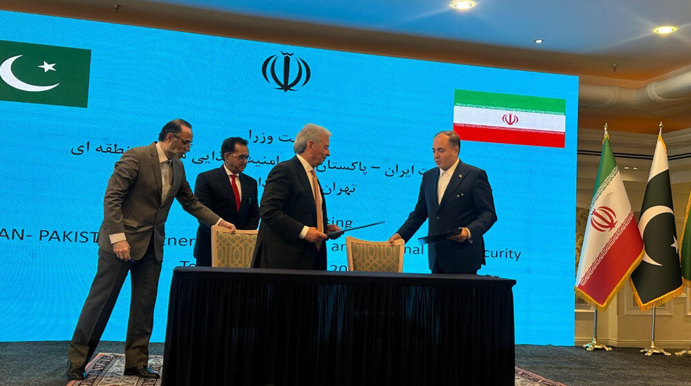 Iran, Pakistan agree to more than double agricultural trade