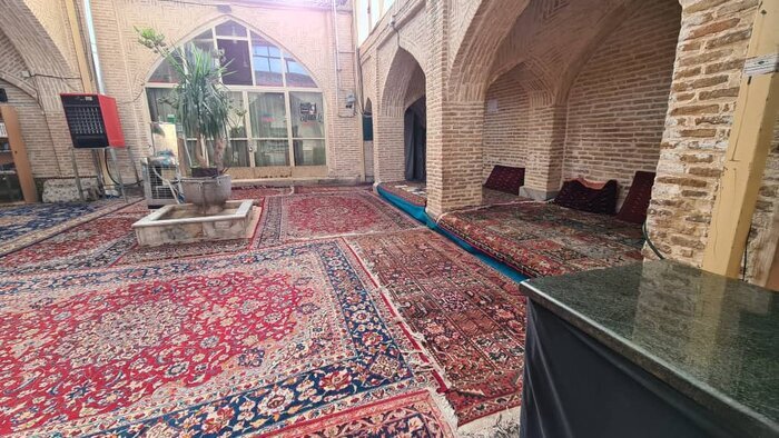 معماری مساجد اصفهان؛ اینجا هر کاشی با خدا نجوا میکند 8