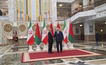 Belarus Cumhurbaşkanı, Pezeşkiyan'ı resmi törenle karşıladı (+VİDEO)