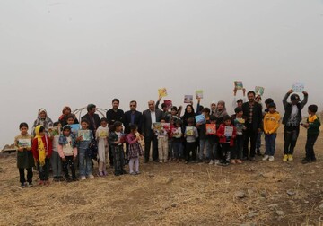 فردایی روشن در دل کوچ؛ کتابخانه‌های عمومی هم‌قدم با عشایر