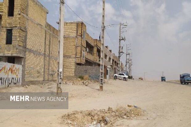 مسکن ملی دهدشت؛از فاضلابهای روان تا خانه هایی که در ندارد! مسکن ملی دهدشت؛از فاضلابهای روان تا خانه هایی که در ندارد!