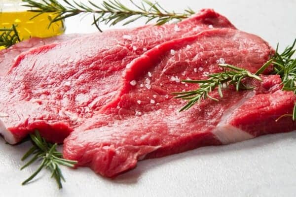 قیمت گوشت شترمرغ در میادین میوه و تره بار تهران اعلام شد قیمت گوشت شترمرغ در میادین میوه و تره بار تهران اعلام شد