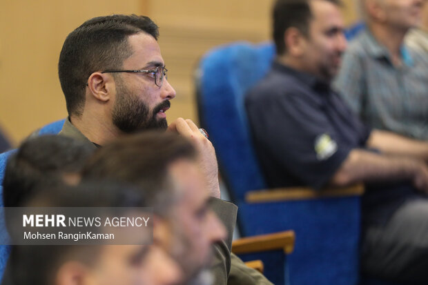 مراسم تجلیل از خبرنگاران در سازمان عقیدتی سیاسی ارتش