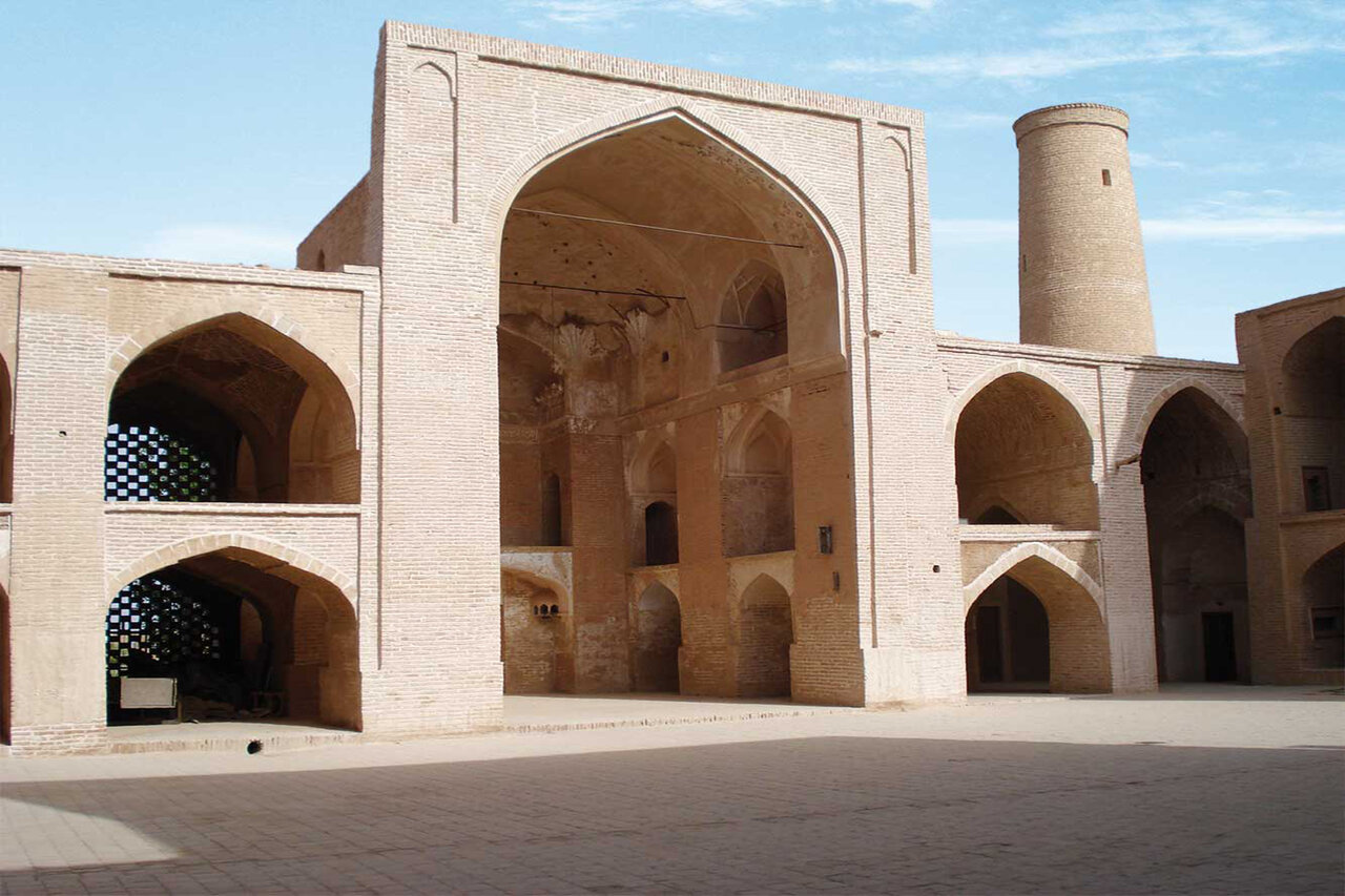 مسجد جامع اردستان؛ شاهکار معماری ایرانی در قلب کویر