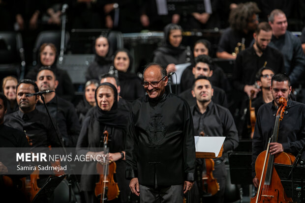 اجرای کنسرت نامیرا