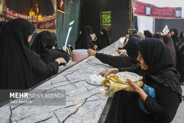 موکب های پذیرایی از زائران در مشهد
