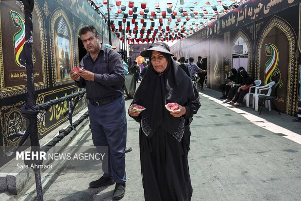 موکب های پذیرایی از زائران در مشهد