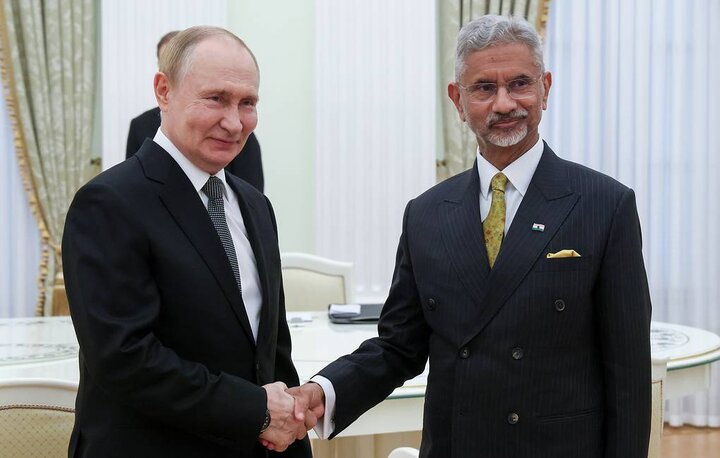 دیدار و گفتگوی پوتین و وزیر خارجه هند در کرملین