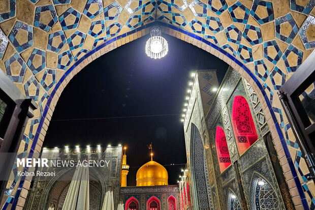 شب رحلت پیامبر(ص) و شهادت امام حسن(ع) در حرم رضوی