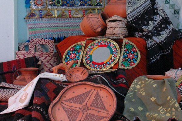 هنر ریشه دار «پلیوار دوزی» میراث گرانبهای مردم بلوچ فنوج