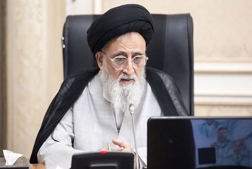 آیت‌الله مدرسی‌یزدی: اتکا به آمریکا موجب بیچارگی کشورها می‌شود