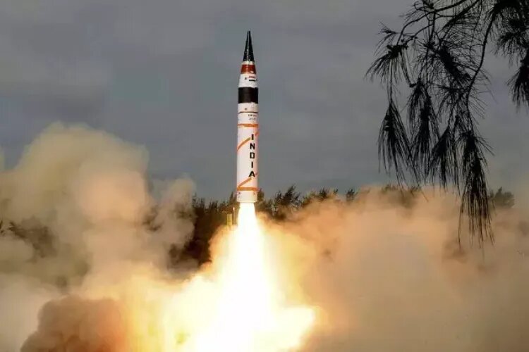 India test-fires agni-5 nuclear-capable ballistic missile