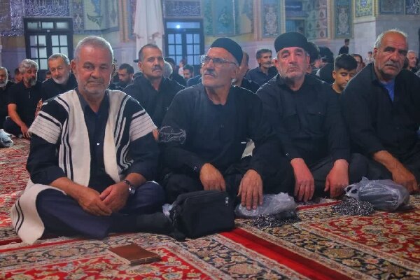 عزاداری سنتی زائران چهارمحال و بختیاری در حرم رضوی برگزار شد