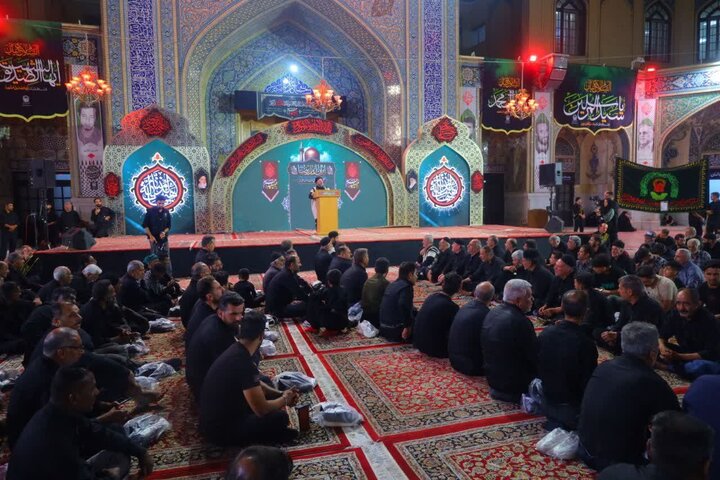 عزاداری سنتی زائران چهارمحال و بختیاری در حرم رضوی برگزار شد