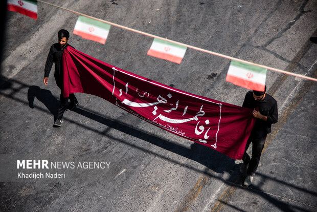 قافلهای در دل اصفهان؛ روایت قدمهای عاشقانه برای بانوی نور