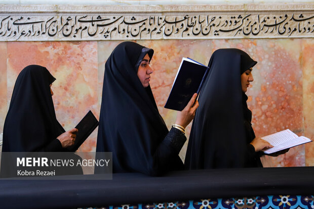 روز رحلت پیامبر اکرم(ص) و شهادت امام حسن مجتبی(ع) در حرم رضوی