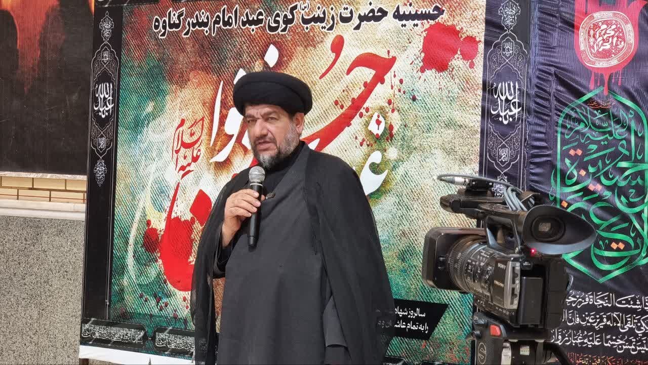 پیرغلامان و خادمان اهلبیت (ع) در گناوه تجلیل شدند