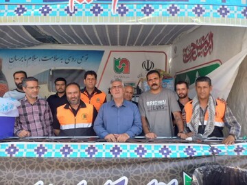 موکب گرمسار در مسیر تهران-مشهد؛ میزبانی از زائران باپویش «نه به تصادف»