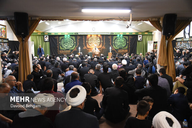مراسم عزاداری دهه پایانی صفر در حسینیه دفتر آیت الله علم الهدی