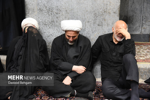 مراسم عزاداری ایام پایانی ماه صفر در دارالقرآن حرم رضوی