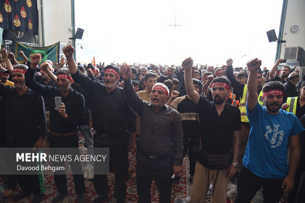 عزاداری گلستانی‌ها در حرم مطهر امام رضا (ع)