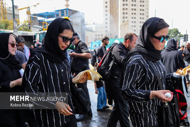 موکب های پذیرایی از زائران رضوی در مشهد