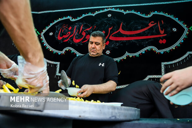 موکب های پذیرایی از زائران رضوی در مشهد