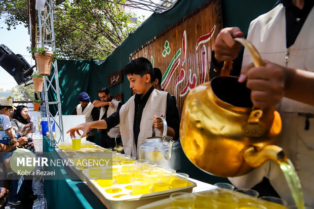 موکب های پذیرایی از زائران رضوی در مشهد