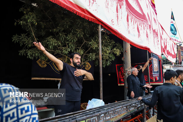 موکب های پذیرایی از زائران رضوی در مشهد