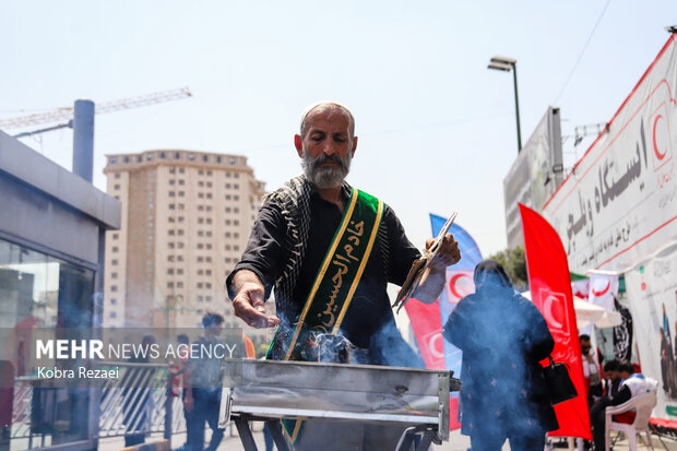 موکب های پذیرایی از زائران رضوی در مشهد