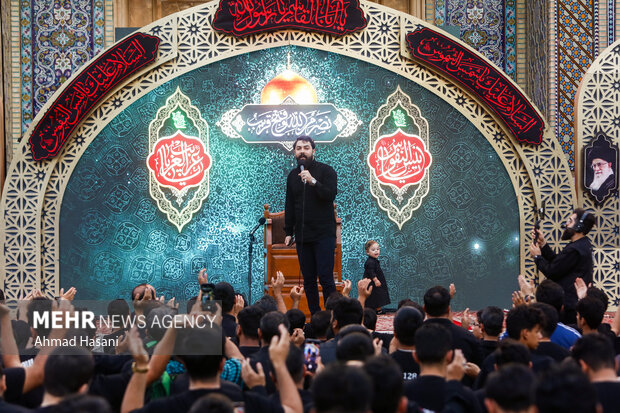 اجتماع عزاداری هیئت‌های نوجوان «ابناء الرضا (ع)» در حرم رضوی