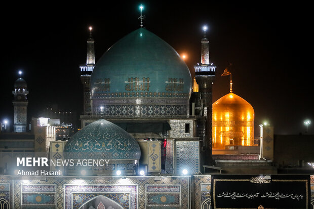 خطبه خوانی شب شهادت امام رضا (ع) در حرم مطهر رضوی