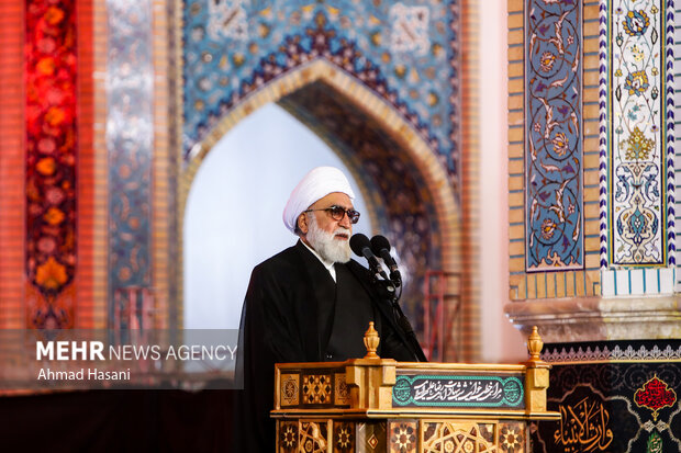 وحدت؛ سرمایهای ملی که با خون هزاران شهید به دست آمده است وحدت؛ سرمایهای ملی که با خون هزاران شهید به دست آمده است