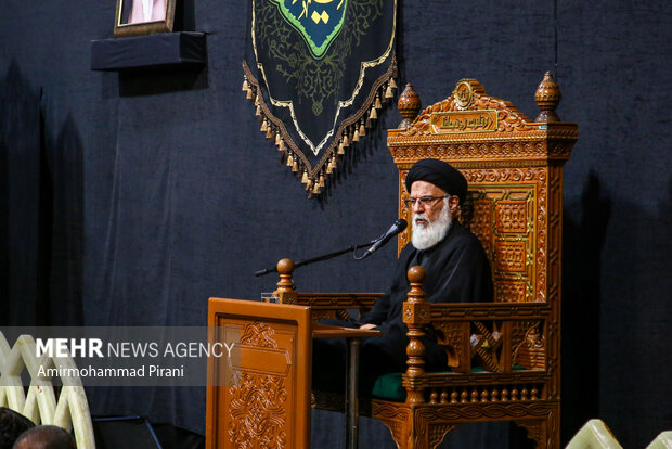 عزاداری شهادت امام رضا(ع) در حرم بانوی کرامت