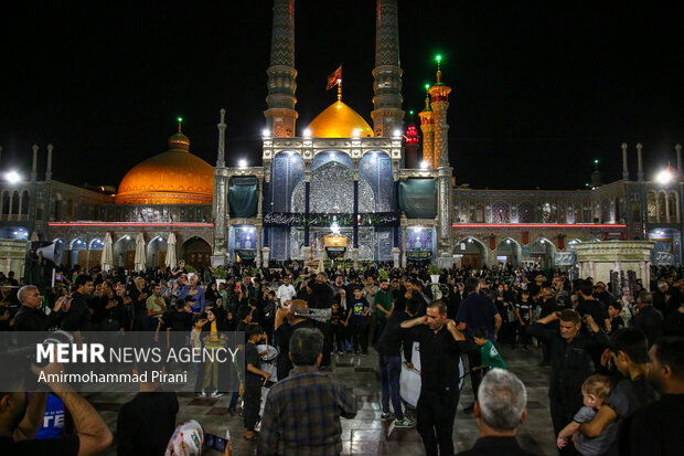 عزاداری شهادت امام رضا(ع) در حرم بانوی کرامت