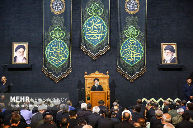 عزاداری شهادت امام رضا(ع) در حرم بانوی کرامت