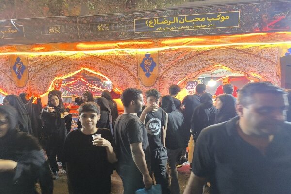 خدمت محبانالرضا در جوار امام رئوف؛ اینجا جوانان رسم عاشقی میآموزند