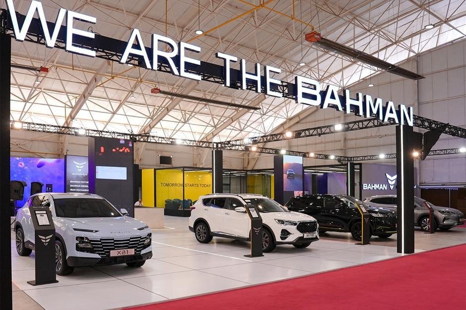 بهمن،مشهد،خودروهاي،نمايشگاه،بازديدكنندگان،كاميون،متنوع،متري، ...