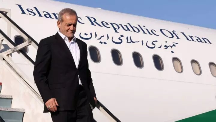 پزشکیان وارد سنندج شد