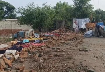 ڈی آئی خان میں طوفانی ہواؤں کے ساتھ موسلادھار بارش سے تباہی، 8 افراد جاں بحق