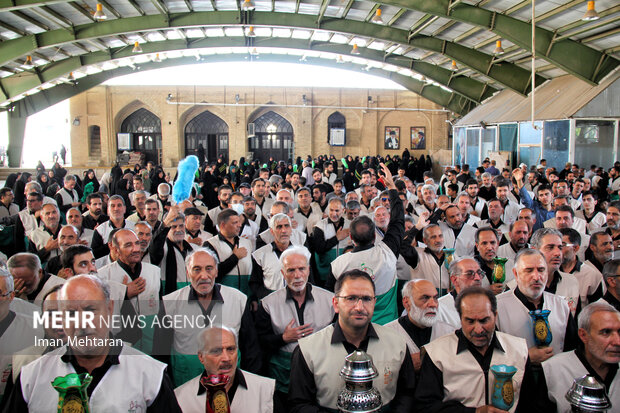 ورود کاروان خادمیاران رضوی به اجتماع امام رضاییها در کرمانشاه
