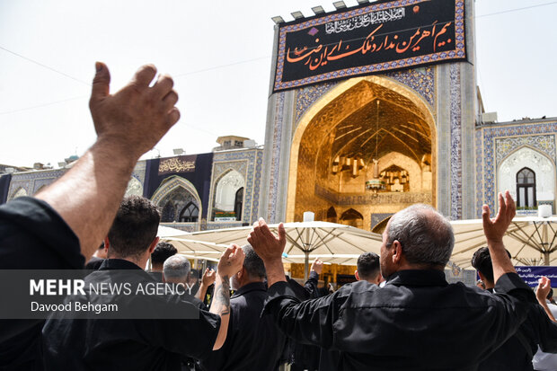 عزاداری شهادت امام رضا (ع) در حرم رضوی