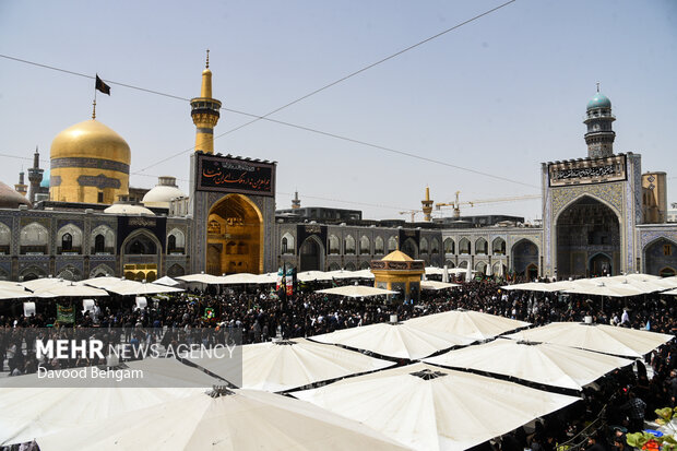 عزاداری شهادت امام رضا (ع) در حرم رضوی