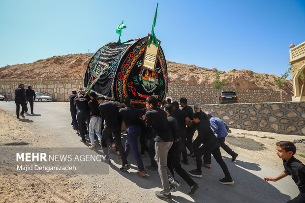 آیین «نخل برداری» شهادت امام رضا(ع) در بنادکوک دیزه