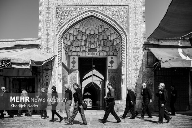 آیین عزاداری شهادت امام رضا (ع) در بازار اصفهان