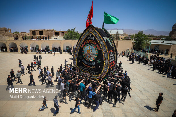 آیین «نخل برداری» شهادت امام رضا(ع) در بنادکوک دیزه