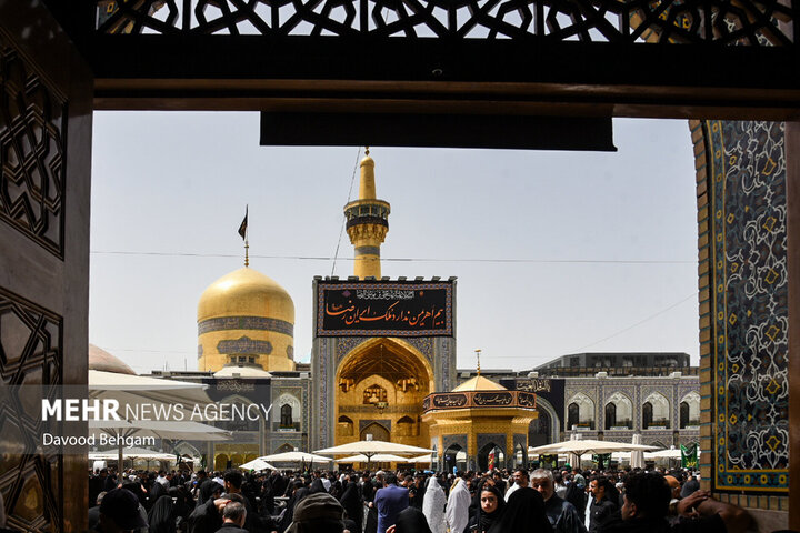 İmam Rıza (a.s) Türbesi'nde matem töreni