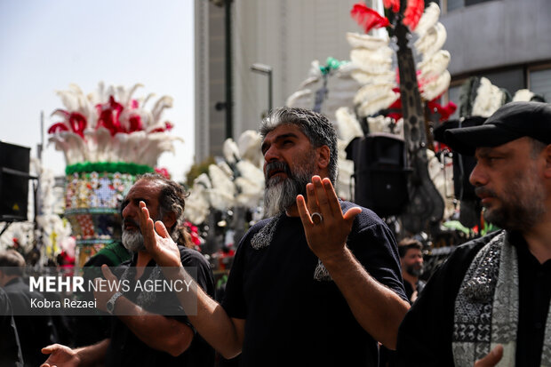 عزاداری سالروز شهادت امام رضا (ع) در مشهد